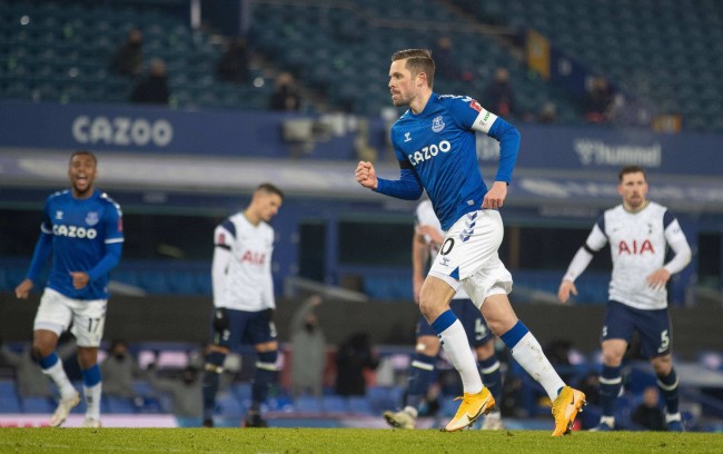 發力明顯與 發力明顯與